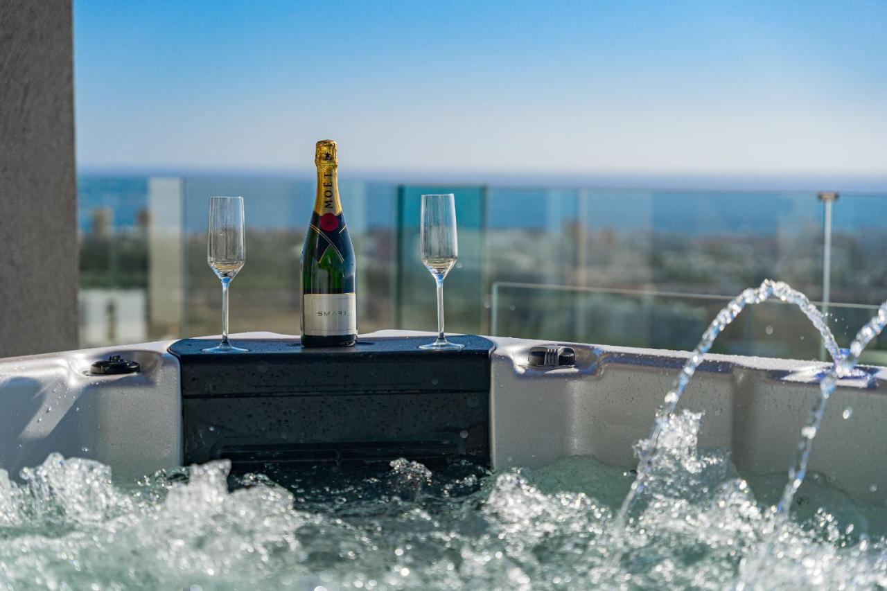 אדחה Serenity Heights - Luxury Concierge Services מראה חיצוני תמונה